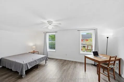182 Montreal Street Kingston ON K7K 3G4