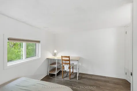 182 Montreal Street Kingston ON K7K 3G4