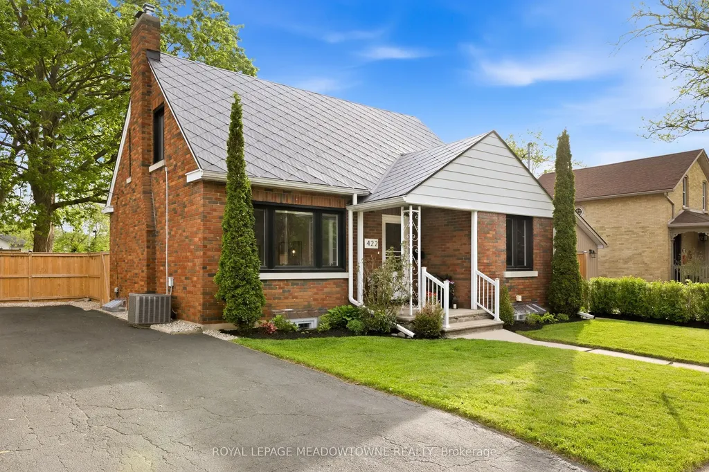 422 Duke Street Cambridge ON N3H 3T1