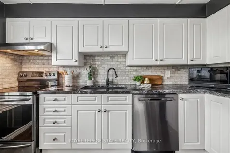 966 Queenston Road Hamilton ON L8G 1B7