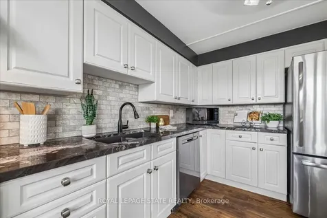 966 Queenston Road Hamilton ON L8G 1B7