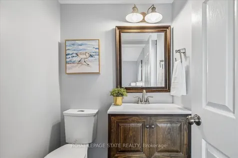 966 Queenston Road Hamilton ON L8G 1B7