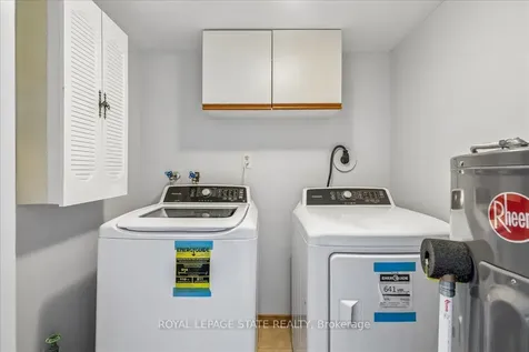 966 Queenston Road Hamilton ON L8G 1B7