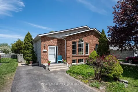 611 Barnsley Crescent Kingston ON K7M 8X4