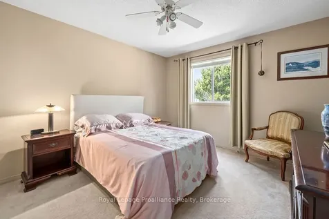 611 Barnsley Crescent Kingston ON K7M 8X4