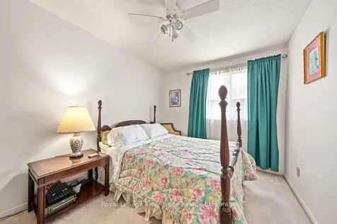 611 Barnsley Crescent Kingston ON K7M 8X4