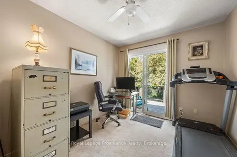611 Barnsley Crescent Kingston ON K7M 8X4