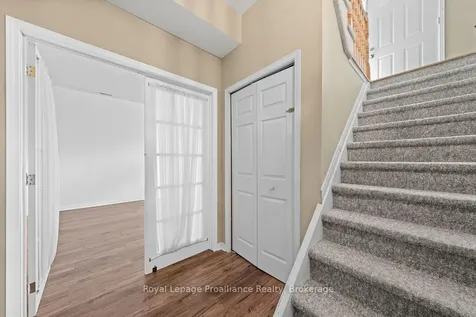 611 Barnsley Crescent Kingston ON K7M 8X4