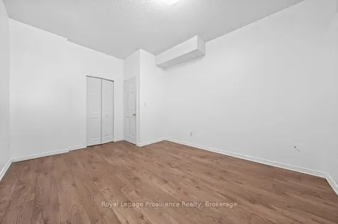 611 Barnsley Crescent Kingston ON K7M 8X4