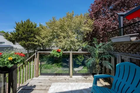 611 Barnsley Crescent Kingston ON K7M 8X4
