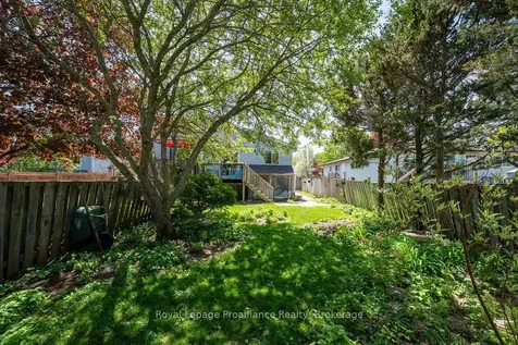 611 Barnsley Crescent Kingston ON K7M 8X4