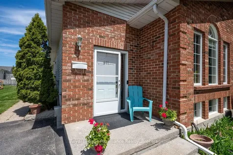 611 Barnsley Crescent Kingston ON K7M 8X4