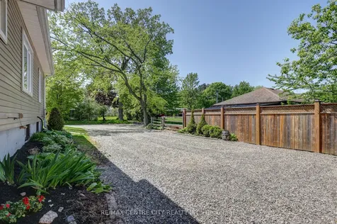 28 Centre Street Bayham ON N0J 1Z0