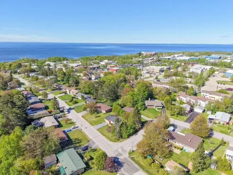 592 Birchwood Road North Bay ON P1B 4T3