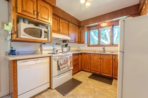 592 Birchwood Road North Bay ON P1B 4T3