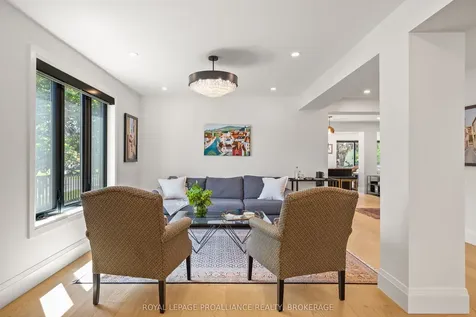 915 Jasper Court Kingston ON K7P 2A4