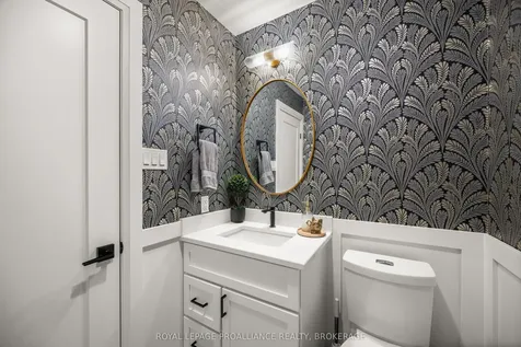 915 Jasper Court Kingston ON K7P 2A4