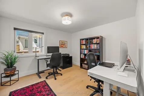 915 Jasper Court Kingston ON K7P 2A4