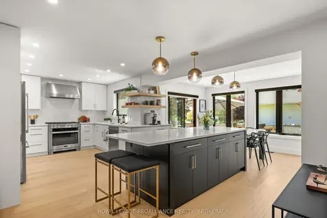 915 Jasper Court Kingston ON K7P 2A4