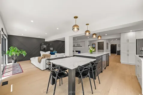 915 Jasper Court Kingston ON K7P 2A4
