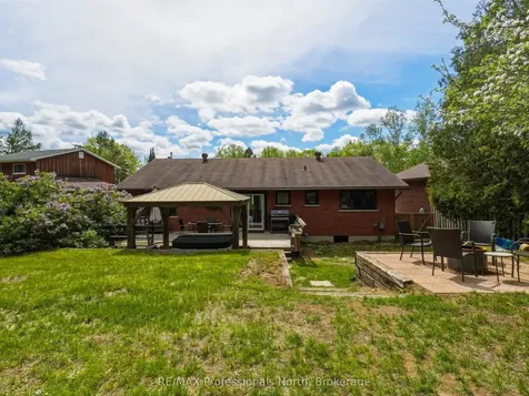 240 Oriole Crescent Gravenhurst ON P1P 1C6