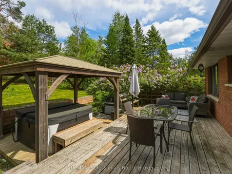 240 Oriole Crescent Gravenhurst ON P1P 1C6