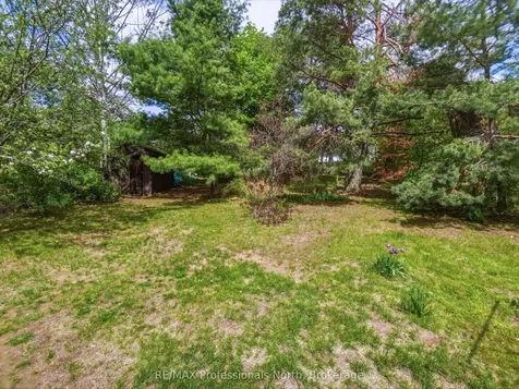240 Oriole Crescent Gravenhurst ON P1P 1C6