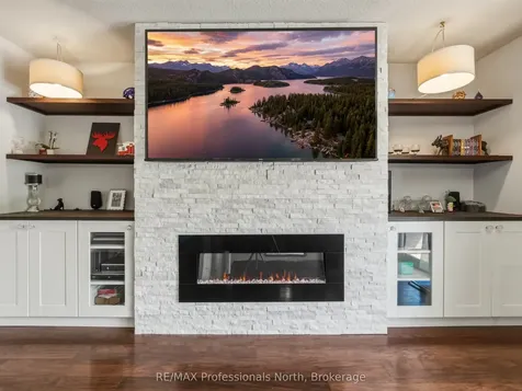 240 Oriole Crescent Gravenhurst ON P1P 1C6