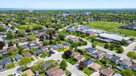 181 Bellingham Drive Hamilton ON L8V 4M7
