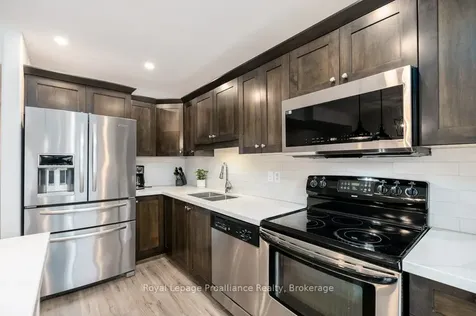 4 Ava Court Belleville ON K8P 0B2