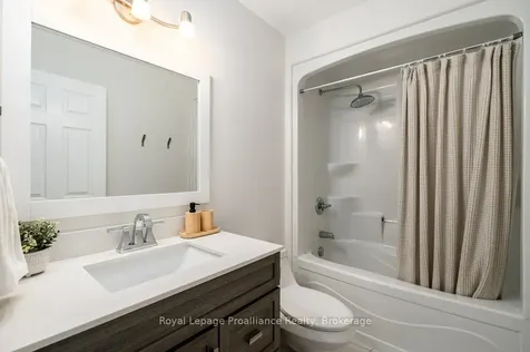 4 Ava Court Belleville ON K8P 0B2