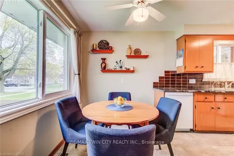 18 Queenston Crescent Kitchener ON N2B 2V5