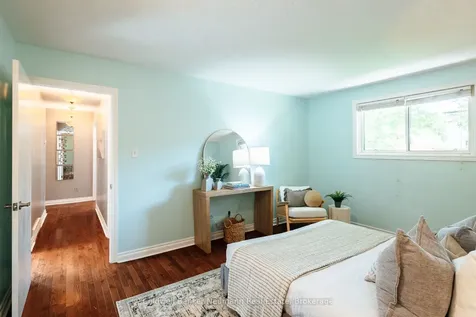 16 Suzanna Drive Guelph ON N1K 1K4