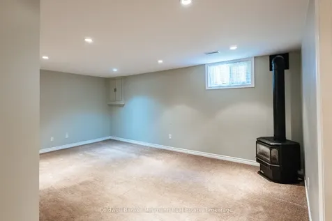 16 Suzanna Drive Guelph ON N1K 1K4