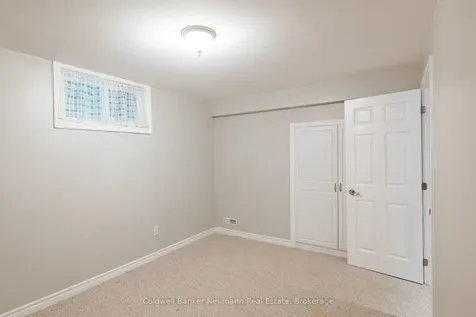 16 Suzanna Drive Guelph ON N1K 1K4
