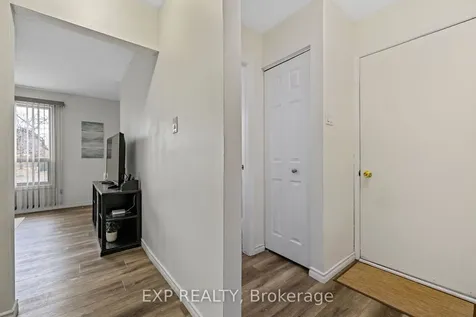 9 Cleveland Place Hamilton ON L8J 1M9