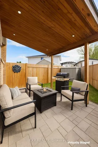 9 Cleveland Place Hamilton ON L8J 1M9