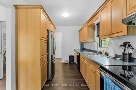 192 Central Avenue Fort Erie ON L2A 3S7