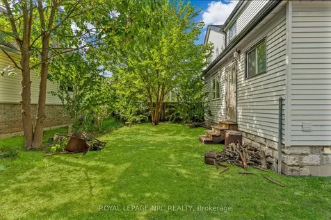 192 Central Avenue Fort Erie ON L2A 3S7