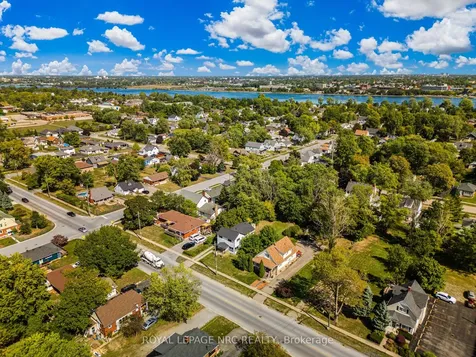 192 Central Avenue Fort Erie ON L2A 3S7