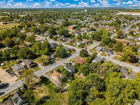192 Central Avenue Fort Erie ON L2A 3S7