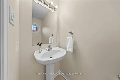 510 Pepperville Crescent Kanata ON K2M 0E5