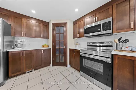 510 Pepperville Crescent Kanata ON K2M 0E5