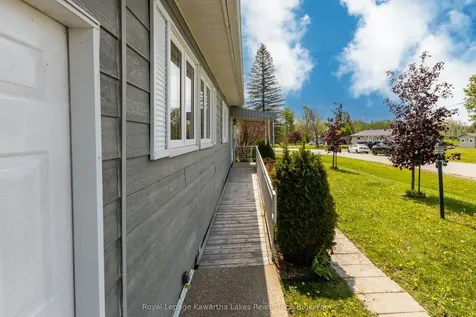 9 Vista Drive Kawartha Lakes ON K9V 0H7