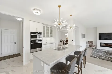 80 Explorer Way Thorold ON L2V 0K3