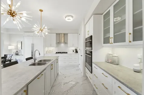 80 Explorer Way Thorold ON L2V 0K3