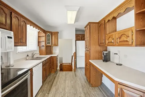 17 Sullivan Drive St. Catharines ON L2N 1K3