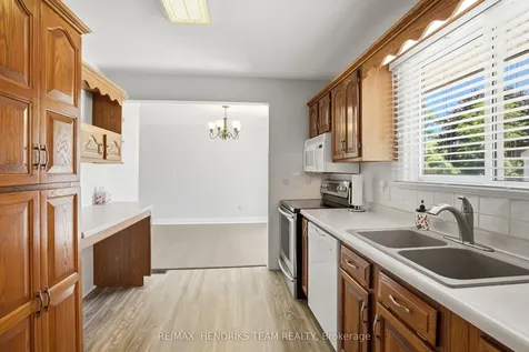 17 Sullivan Drive St. Catharines ON L2N 1K3