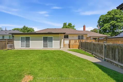 17 Sullivan Drive St. Catharines ON L2N 1K3