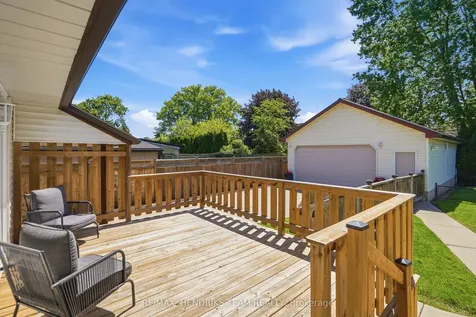17 Sullivan Drive St. Catharines ON L2N 1K3